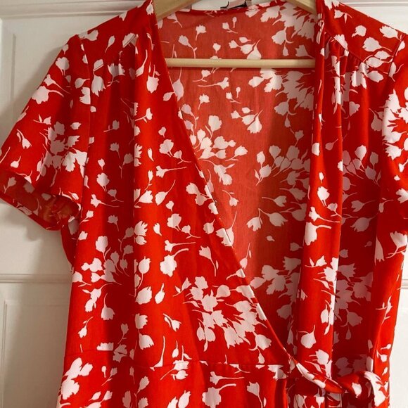 J Crew Mini Floral Wrap Dress Red Size 6 - Picture 7 of 9